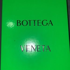 BOTTEGA VENETA WHITE SZ 10